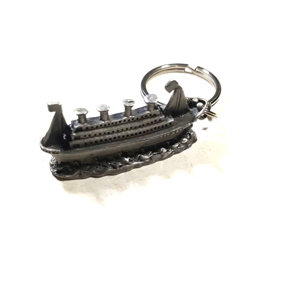 Titanic Keychain Pewter Ship Ocean - Picture 8 of 8